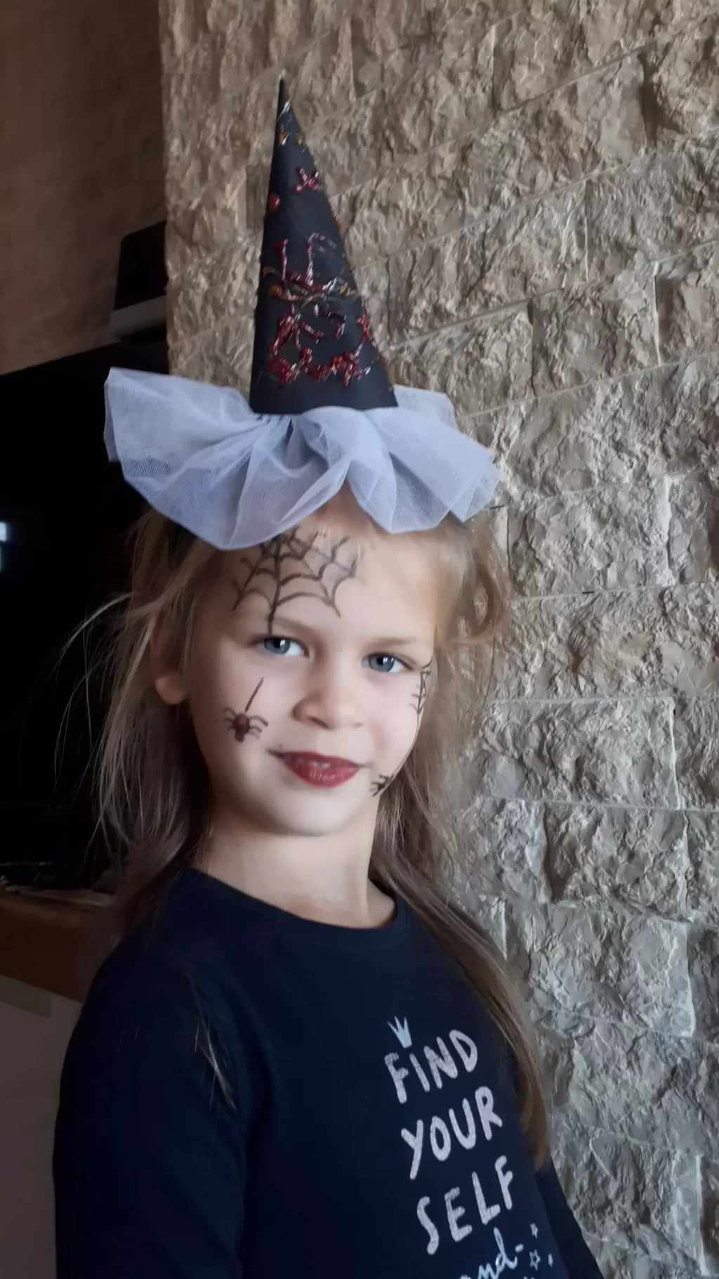 How to Sew a Witches Hat for an Easy DIY Halloween Costume 6 halloween costume simple
