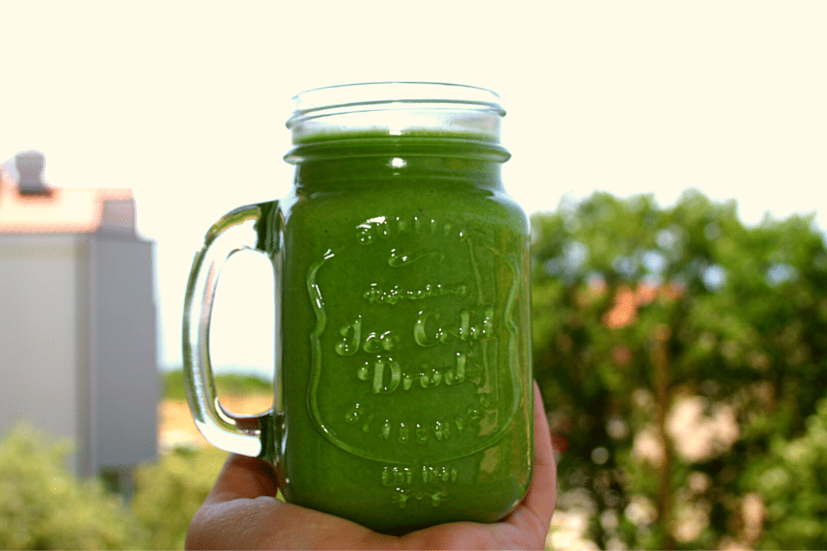 Kid-Friendly Smoothie with Spinach + Video